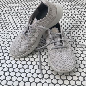Women’s Allbirds Tree Runners- size 9